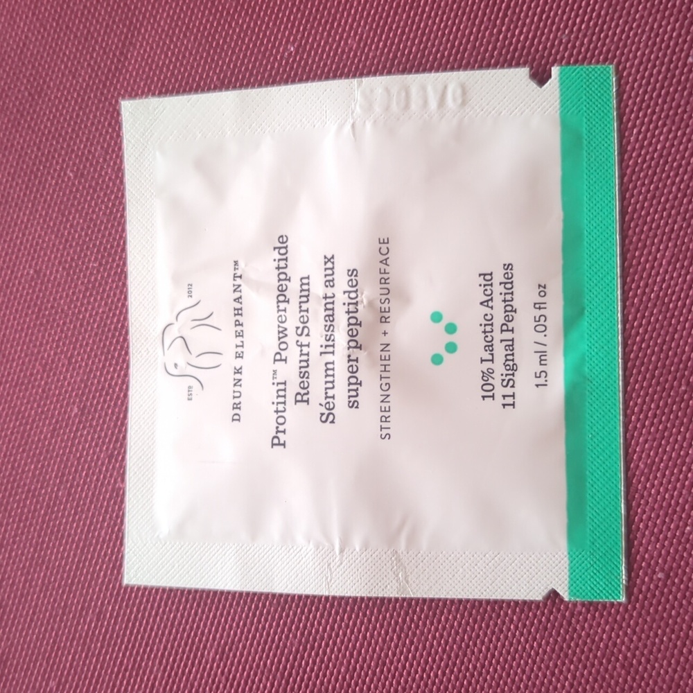 Drunk Elephant Protein Powerpeptide Resurf serum sample